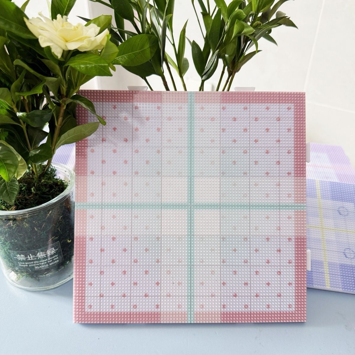 Medium pegboard