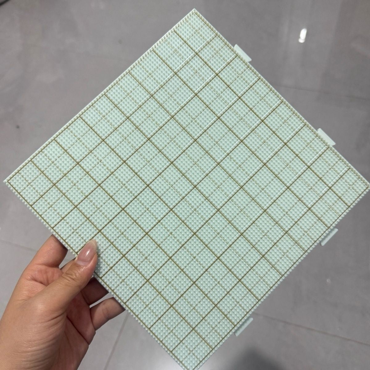 Medium pegboard